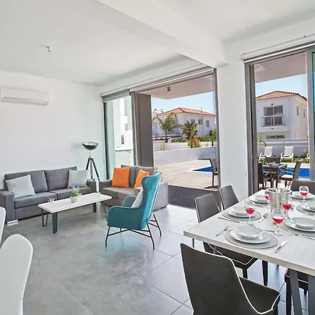 Villa Premier
